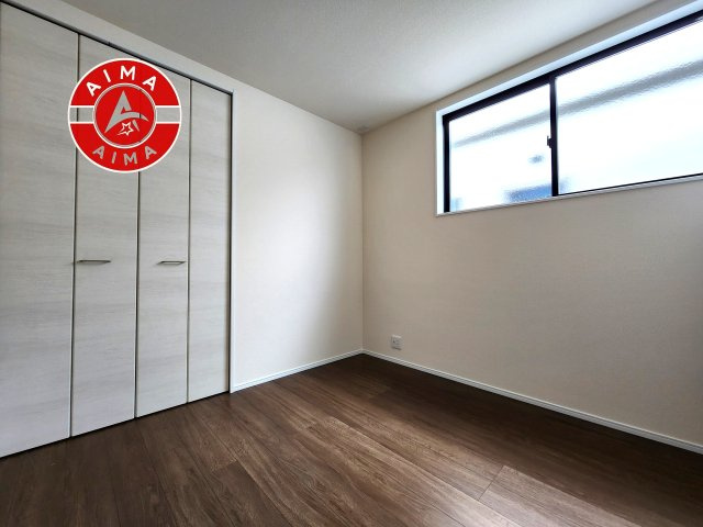 福岡市南区警弥郷1丁目第4-3棟（1号棟）の洋室|採光良好な洋室は全居室、複層ガラスの遮熱効果と断熱効果で、一年中快適に過ごせます。