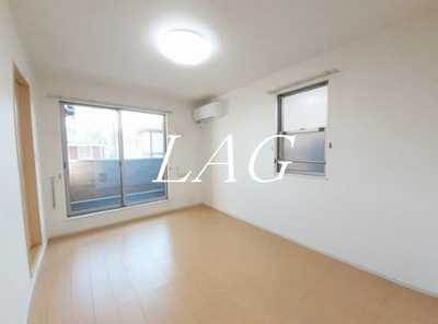 【居間・リビング】 | 一榮サンパークＢ | 洋室のお部屋です。