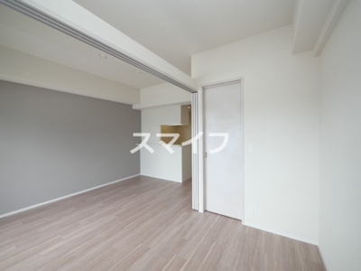 【洋室】 | コンフォリア・リヴ新大阪西宮原ソルテラス