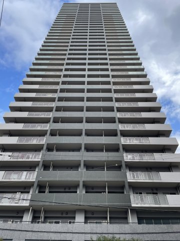 ローレルタワー梅田の画像