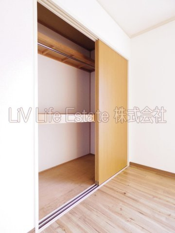 小平市花小金井７丁目のアパートの収納