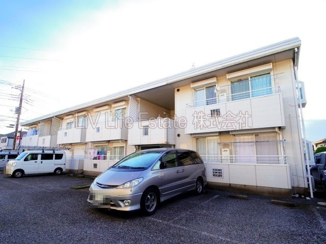 小平市花小金井７丁目のアパートの駐車場