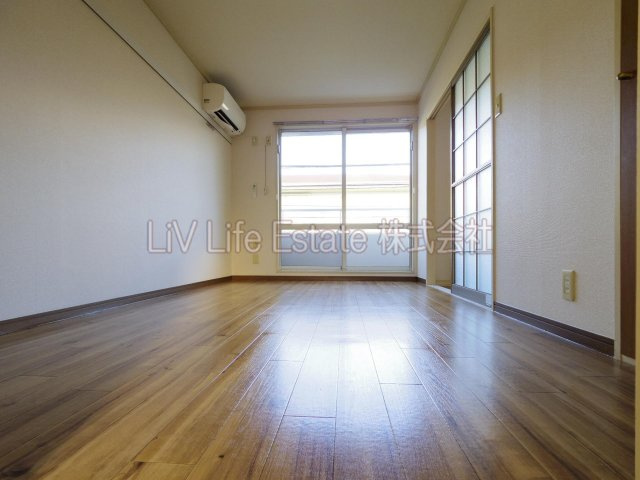 小平市花小金井７丁目のアパートの居間・リビング