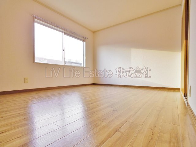 小平市花小金井７丁目のアパートの寝室