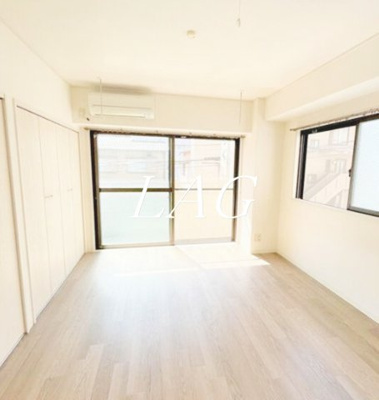 【居間・リビング】 | サンフェスタしらさわ | 洋室のお部屋です。