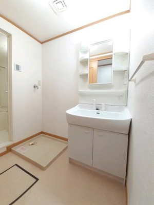 【洗面所】 | グレースコート　Ａ | 広い洗面スペース