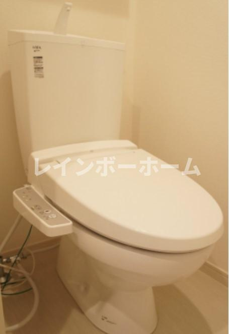 仲介手数料（賃料の1.10ヵ月）の50％OFF対象物件！のトイレ|落ち着いた色調のトイレです