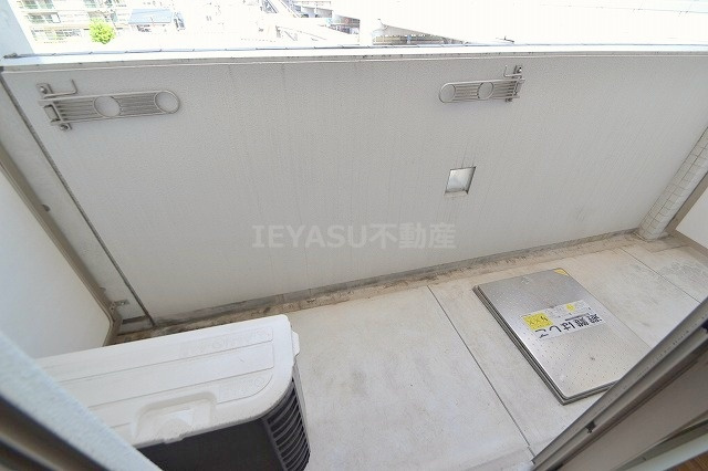 広島市西区庚午北１丁目の賃貸マンションのバルコニー