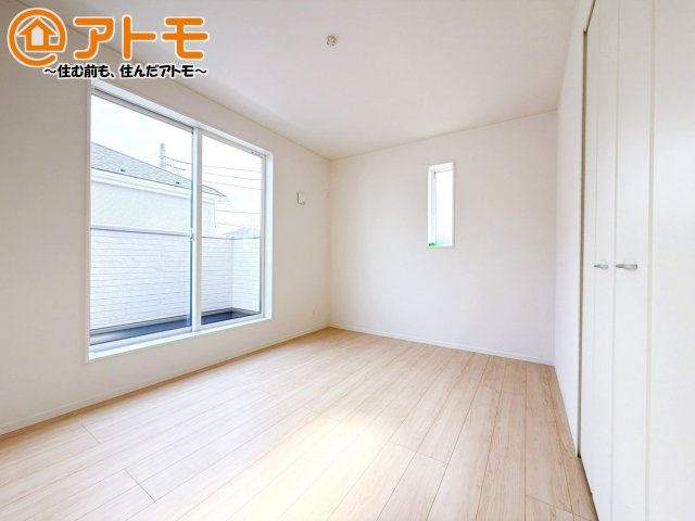 【子供部屋】 | 田方郡函南町柏谷　新築一戸建て　3号棟 | 収納豊富な洋室は使い勝手良好です！