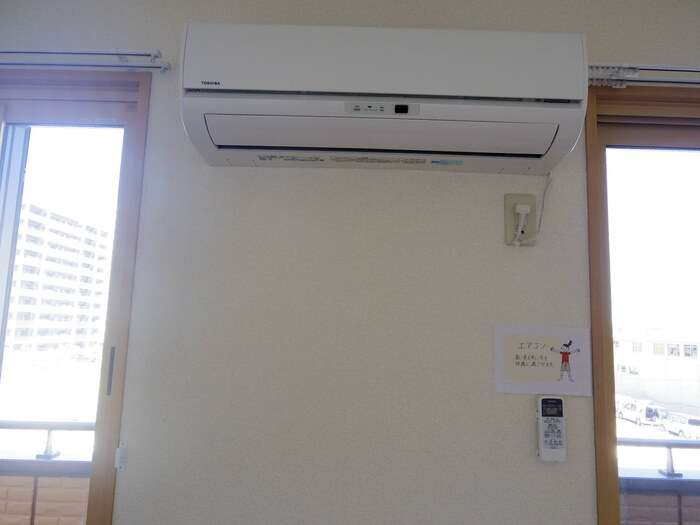 Brezzaの設備|エアコン1台付き