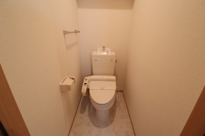 Brezzaのトイレ|温水洗浄暖房便座