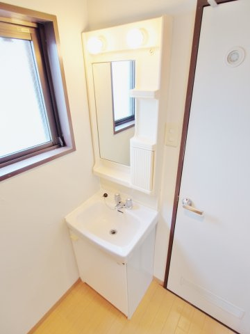 ツボタビルⅡの独立洗面台