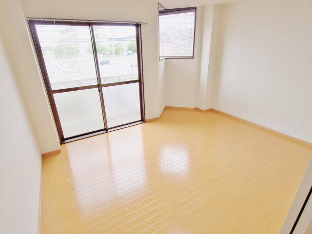 ツボタビルⅡのその他