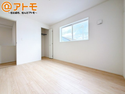 【子供部屋】 | 田方郡函南町柏谷　新築一戸建て　4号棟 | 収納豊富な洋室は使い勝手良好です！