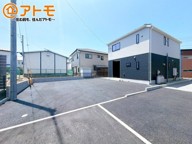 【駐車場】 | 田方郡函南町柏谷　新築一戸建て　4号棟 | ゆったりスペースで、駐車も楽ちん♪