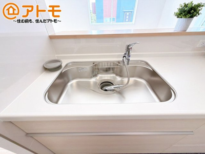 【設備】 | 田方郡函南町柏谷　新築一戸建て　4号棟 | 広いシンクは使い勝手良好です♪