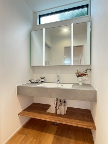 久留米市藤山町　新築戸建の洗面所