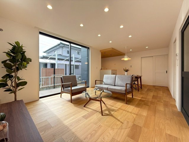 久留米市藤山町　新築戸建の居間・リビング