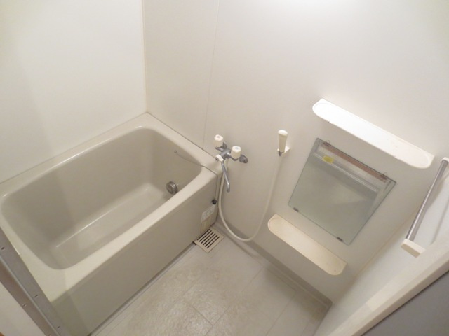 ヴィレッジフィールド彩の浴室