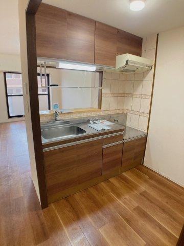 ロイヤルヒルズ山代参番館のキッチン