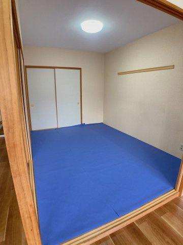 ロイヤルヒルズ山代参番館の和室