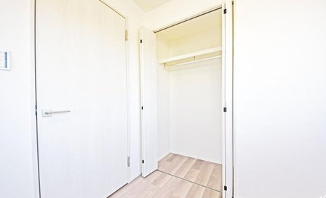 ダイアパレスつづきの丘の収納|全居室に設けられた収納スぺースは各自の洋服や子供のおもちゃスペースにも便利ですね。