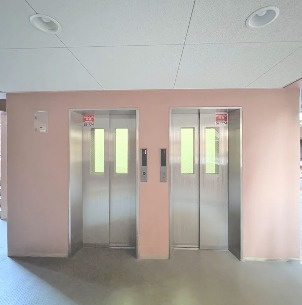 ダイアパレスつづきの丘のその他共用部分|共有部にあるエレベーターは2基あり、朝ラッシュの混雑解消できますね。