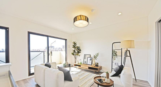 ダイアパレスつづきの丘の居間・リビング|ご家族が、笑顔で集まるリビングは幸せを運んできそうです。