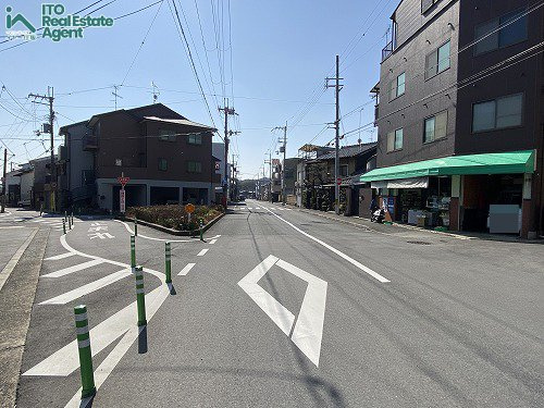 紫竹西南町 土地の前面道路含む現地写真