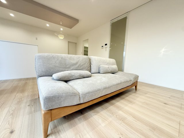 久留米市善導寺町木塚　新築戸建【5号棟】の居間・リビング