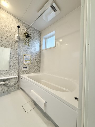 久留米市善導寺町木塚　新築戸建【5号棟】の浴室