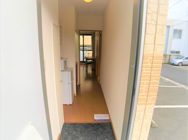 【玄関】 | 設備仕様は号室により異なる為、現況を優先とします。