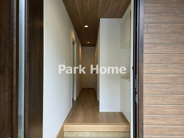 高知市神田 -7期1棟- 新築戸建ての玄関