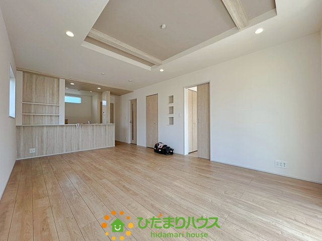 羽生市南羽生1丁目　新築一戸建て　の居間・リビング