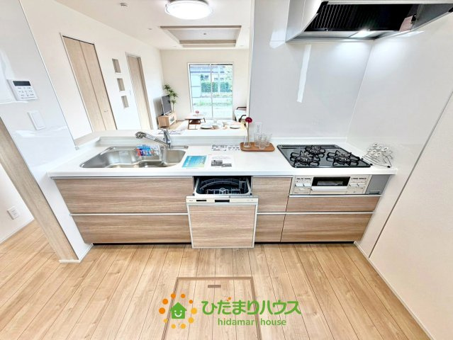羽生市南羽生1丁目　新築一戸建て　のキッチン|食洗器付き！