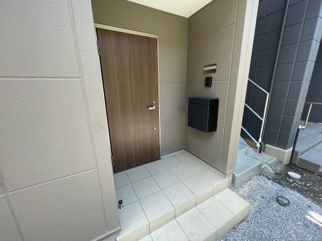 グレージュ根津のエントランス