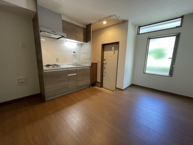 グレージュ根津の居間・リビング