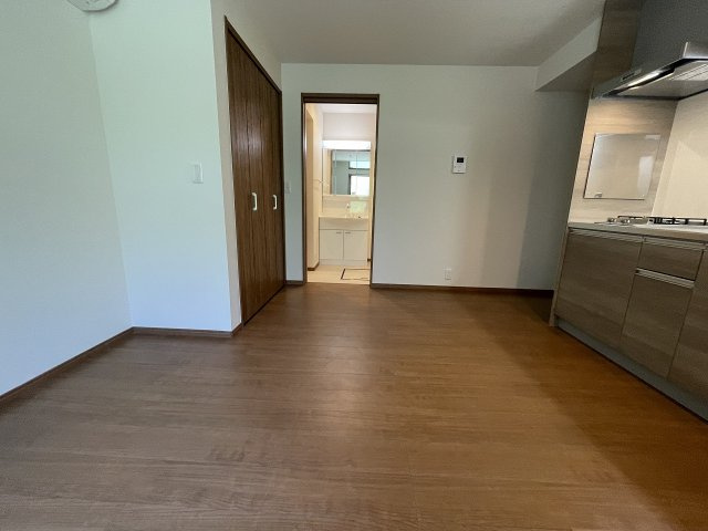 グレージュ根津の居間・リビング