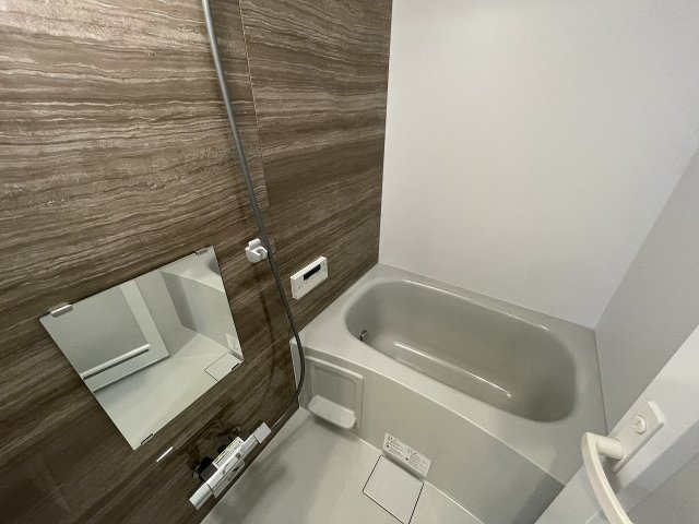 グレージュ根津の浴室