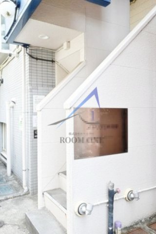 メトリブ三軒茶屋のエントランス|エントランスです。