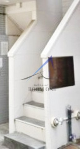 メトリブ三軒茶屋のその他共用部分|共用階段です。