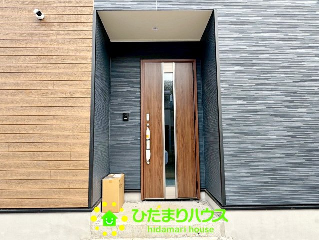 杉戸町下高野第22　新築一戸建て　クレイドルガーデンの玄関