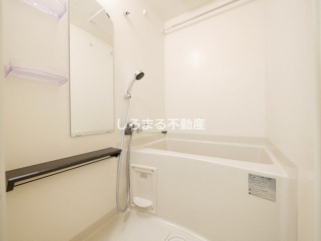 プレサンス天神橋筋六丁目ヴォワールの浴室