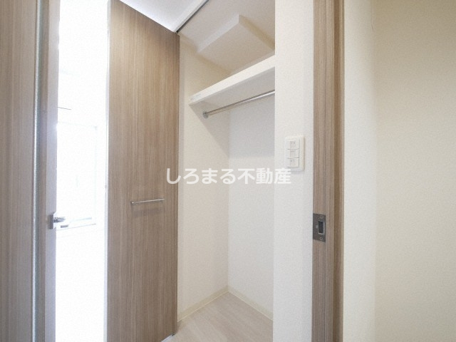 プレサンス天神橋筋六丁目ヴォワールの収納