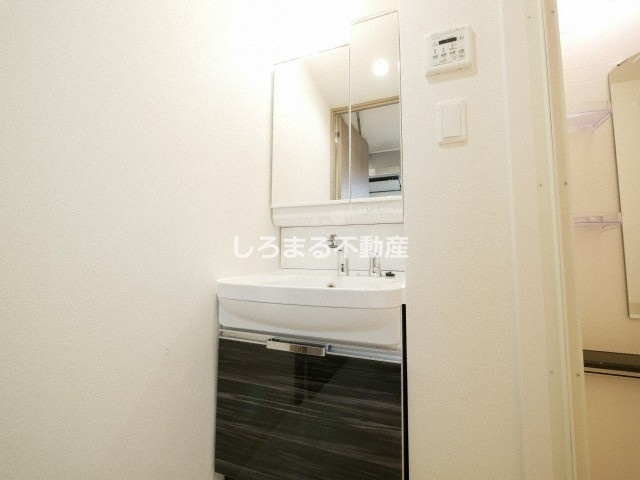 プレサンス天神橋筋六丁目ヴォワールの洗面所