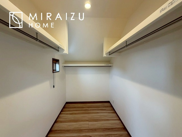 【前面道路含む現地写真】 | 前面道路☆運転が不安な方も安心な前面道路、きちんと幅員のある道路は女性にも安心です。整備されている道路は気持ちも良いですね♪