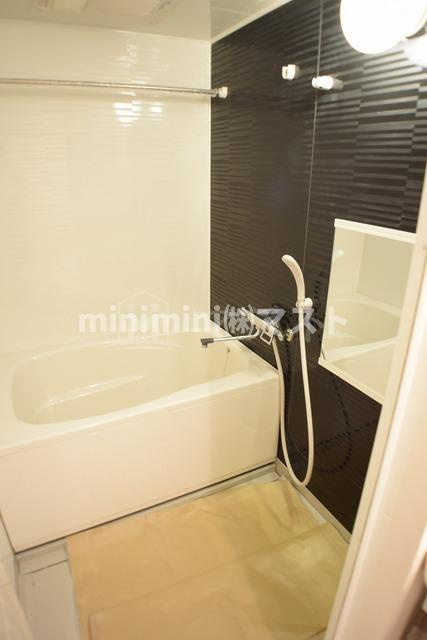 ドュシンビオス桜川の浴室