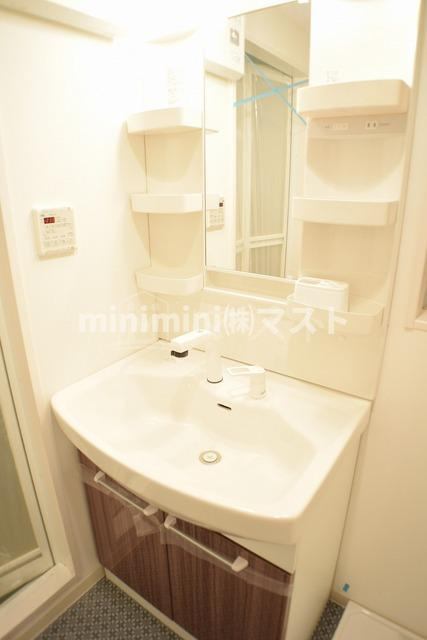 ドュシンビオス桜川の洗面所