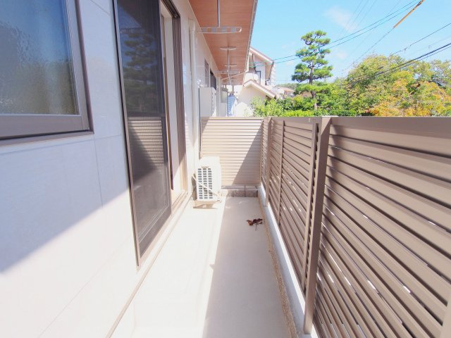 ロイヤルヴィラ向洋 Aのバルコニー