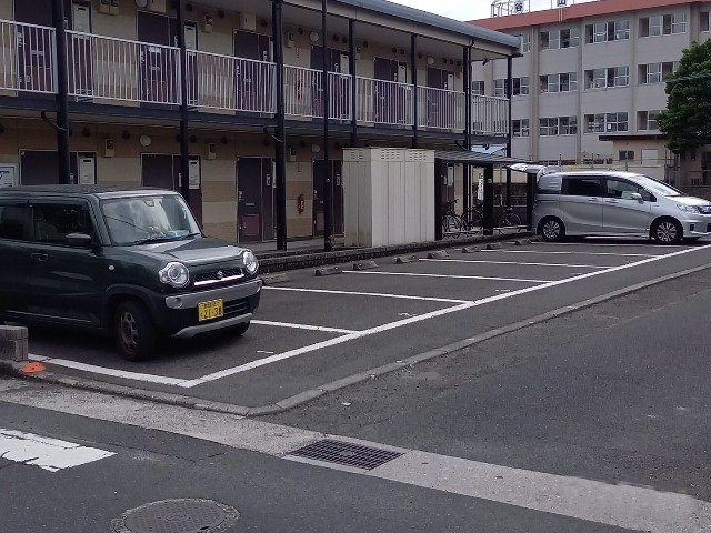 【駐車場】